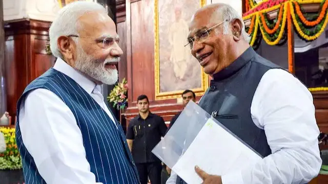 'ಮೋದಿಯನ್ನು ಅಧಿಕಾರದಿಂದ ಇಳಿಸೋವರೆಗೂ ನಾನು ಸಾಯೊಲ್ಲ' ಎಂದಿದ್ದ Kharge ಆರೋಗ್ಯ ವಿಚಾರಿಸಿದ ಪ್ರಧಾನಿ; 'ಅನಗತ್ಯ' ಎಂದ ಅಮಿತ್ ಶಾ!